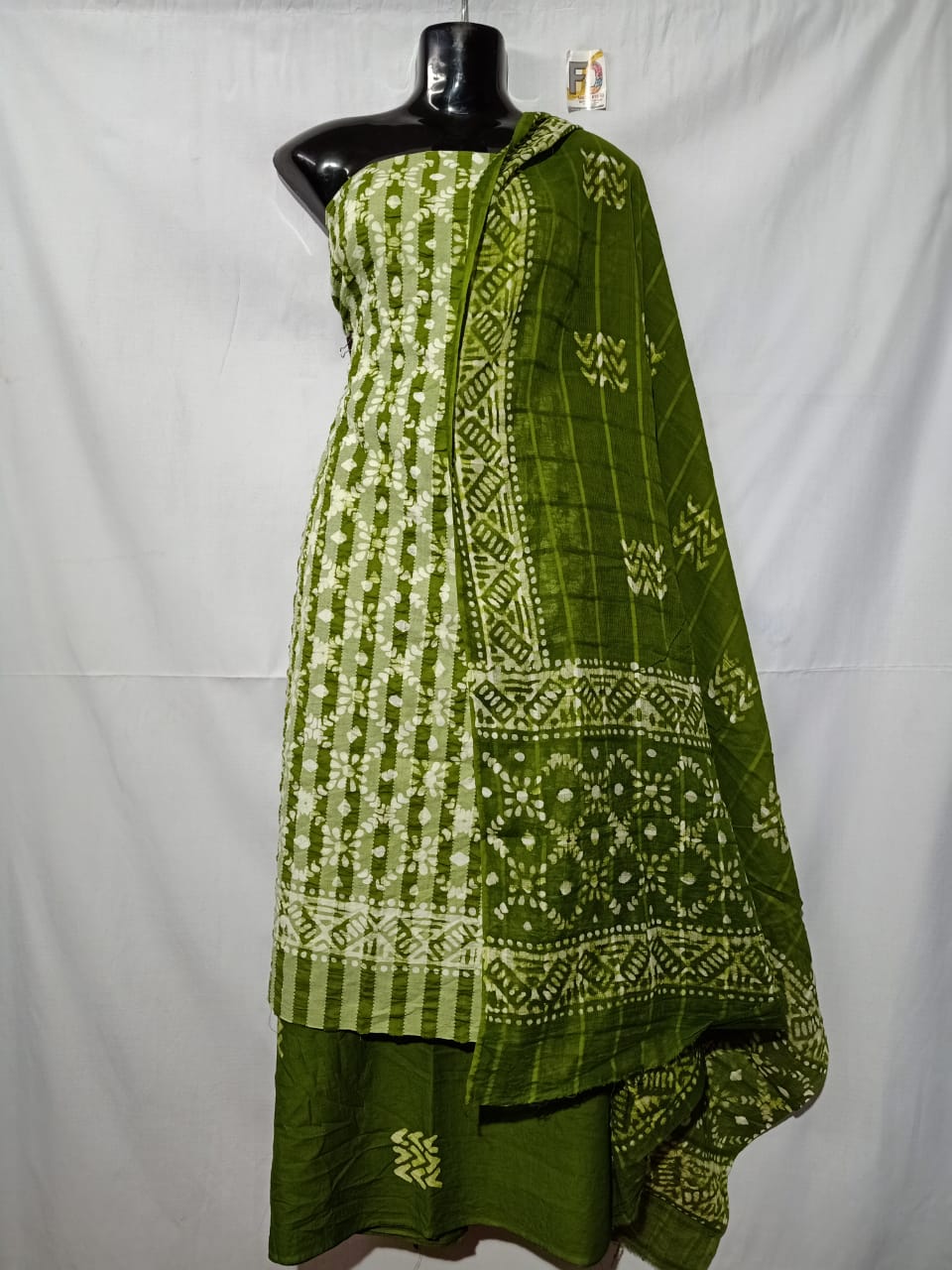 Mehndi Soft  Printed Cotton Suit Set With Dupatta