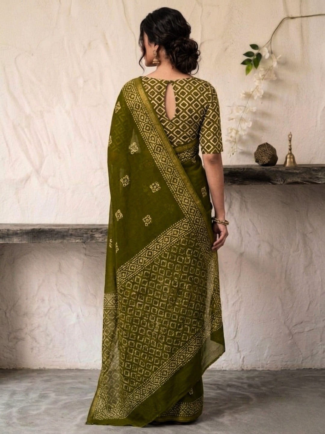 Olive Green Picturesque Cotton Batik Saree with Blouse Piece