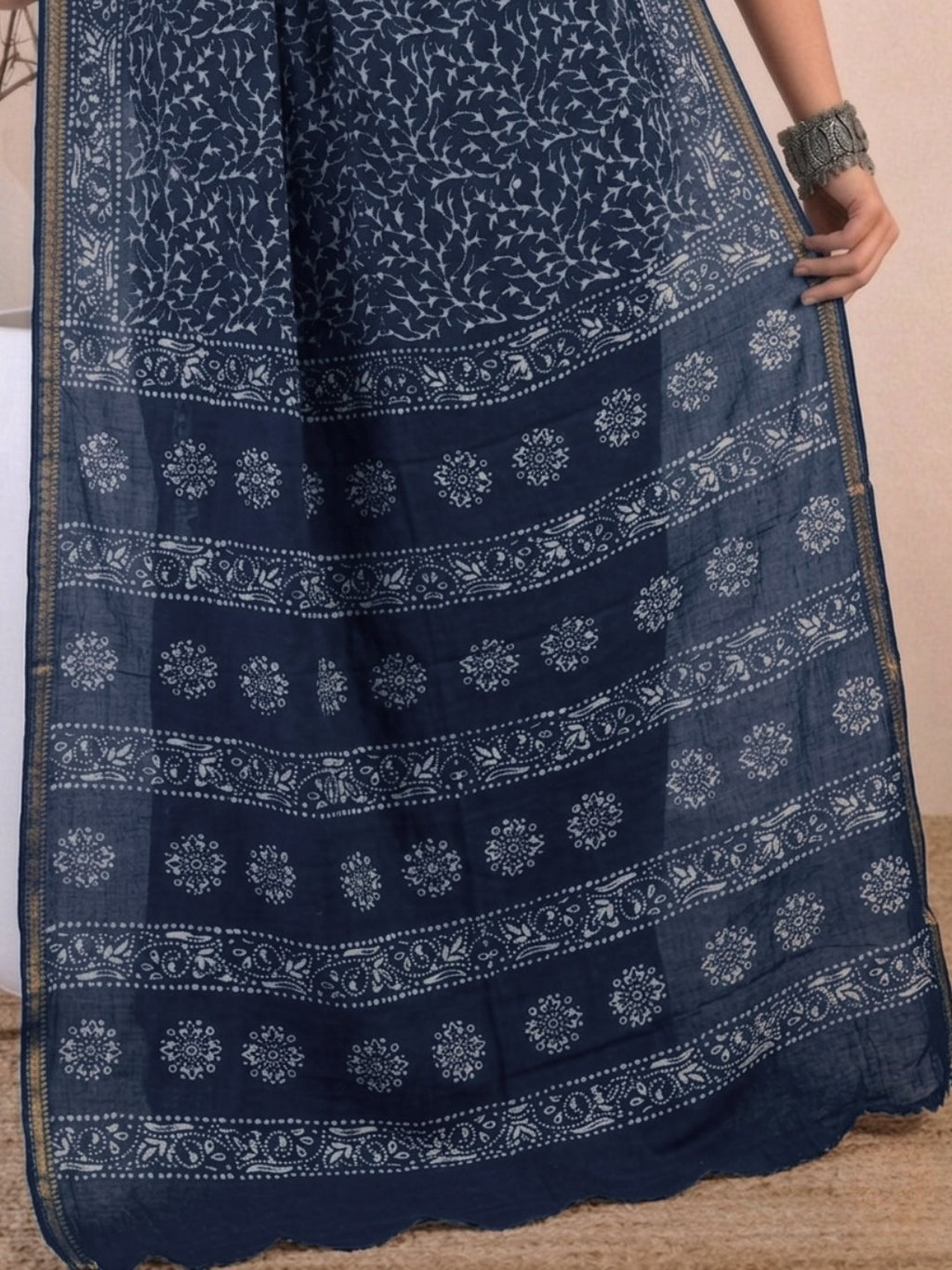 Indigo Traditional Cotton Batik Saree with Blouse Piece