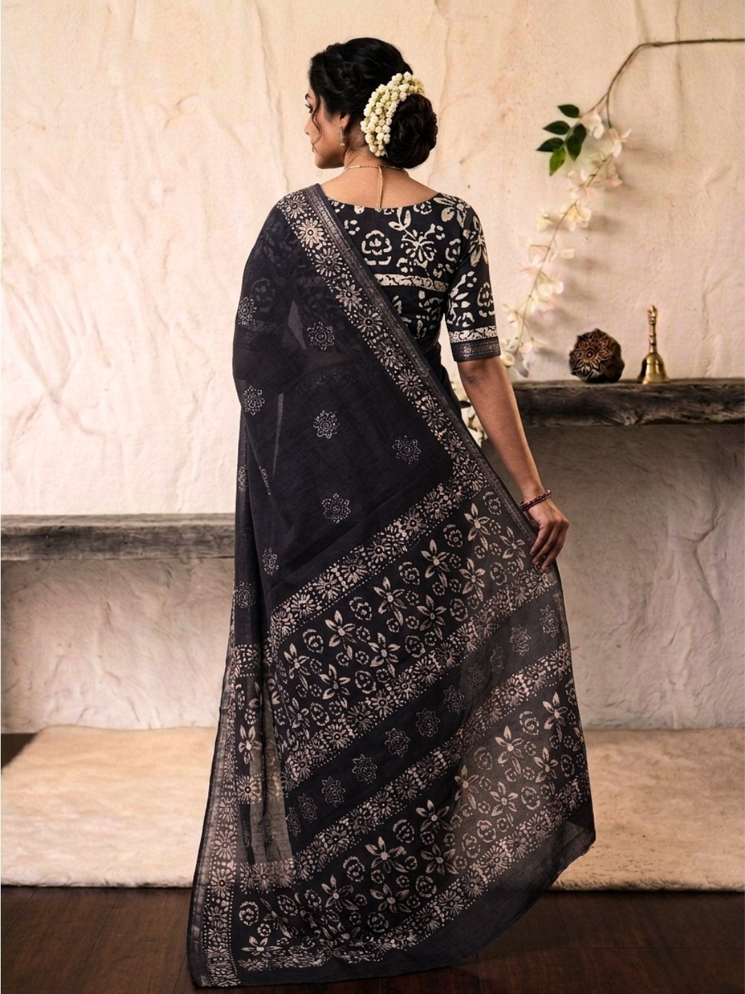 Black Traditional Cotton Batik Saree with Blouse Piece