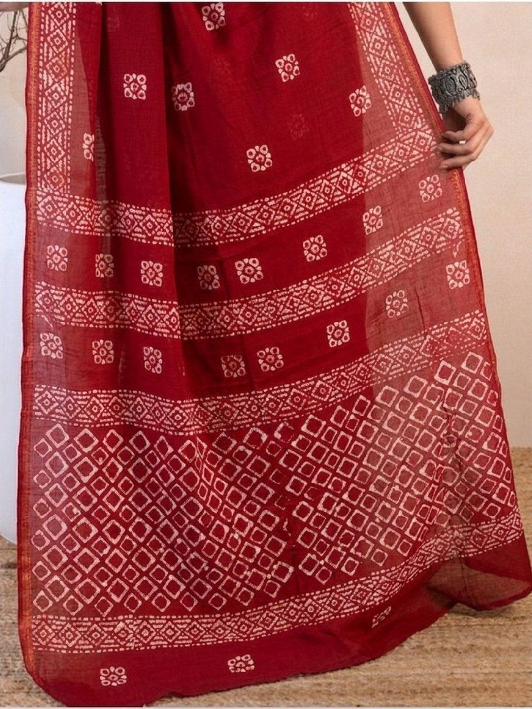Red Vibrant Cotton Batik Saree with Blouse Piece