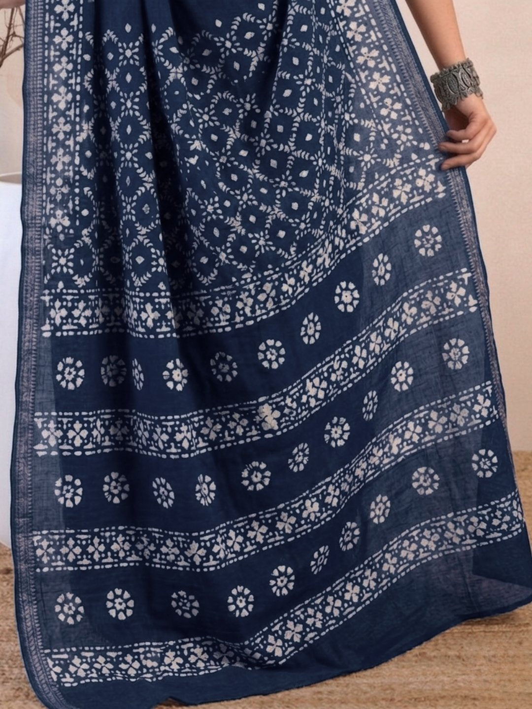Indigo Traditional Cotton Batik Saree with Blouse Piece