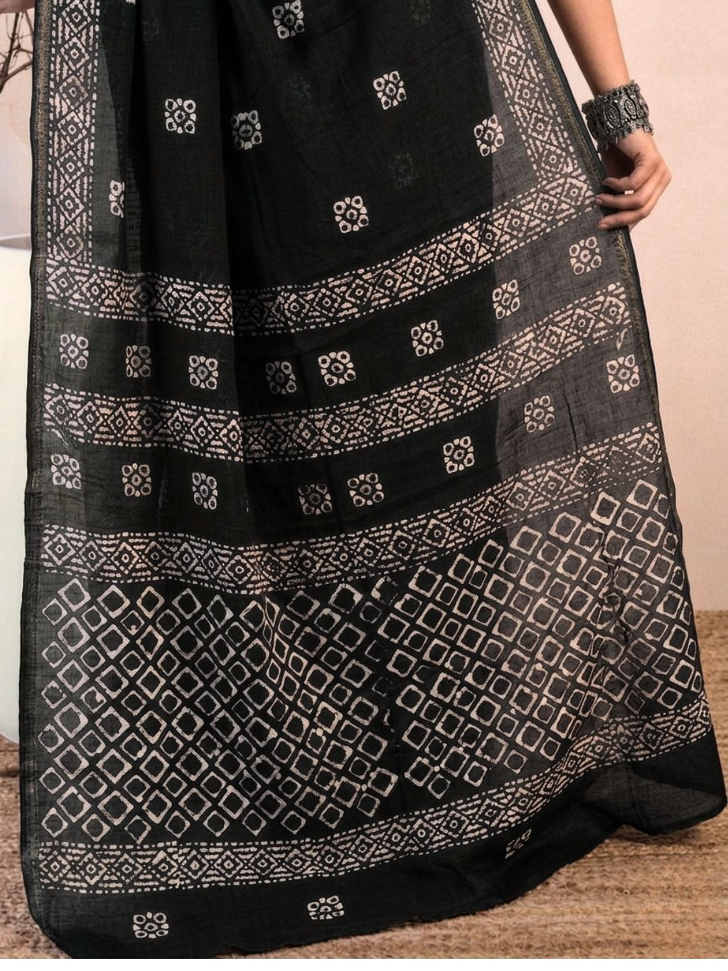 Black Elegant Cotton Batik Saree with Blouse Piece