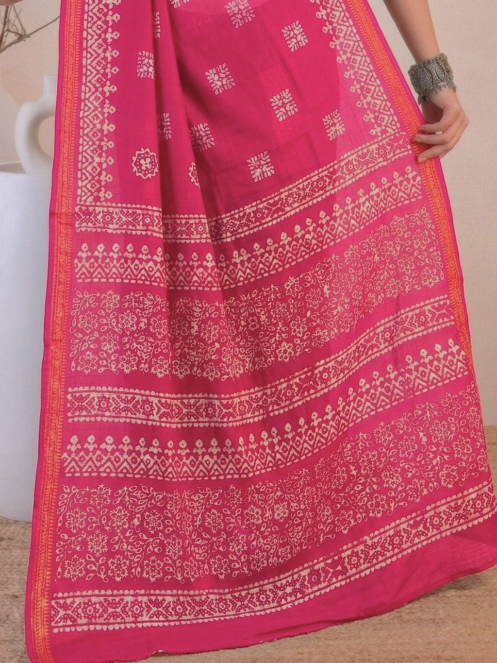 Pink Alluring Cotton Batik Saree with Blouse Piece