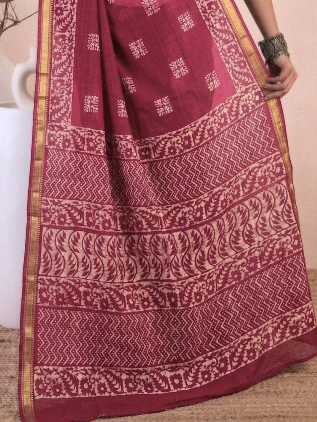 Carrot TextuRed Cotton Batik Saree with Blouse Piece
