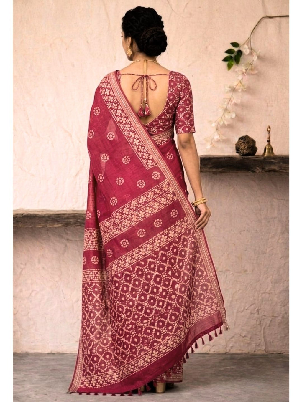 Carrot Sophisticated Cotton Batik Saree with Blouse Piece