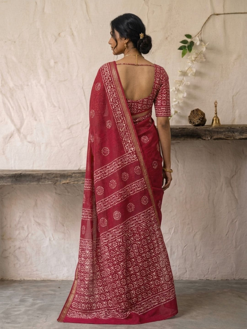 Carrot Classic Cotton Batik Saree with Blouse Piece