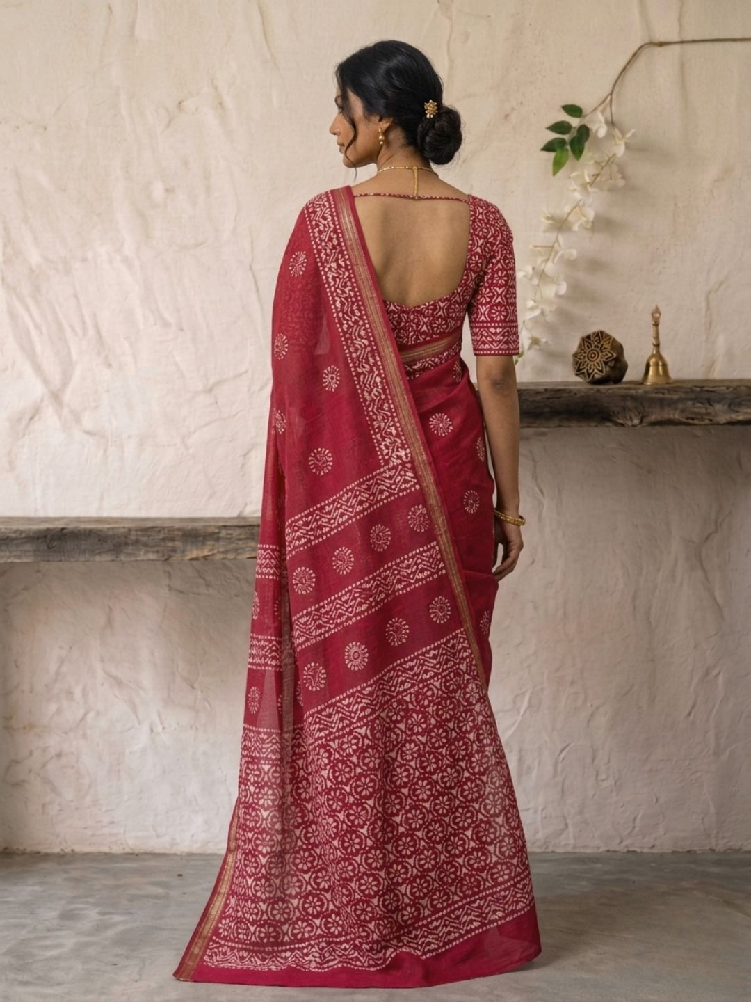 Carrot Classic Cotton Batik Saree with Blouse Piece